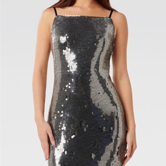 Evernew Dresses & Skirts - NWT Formal dress